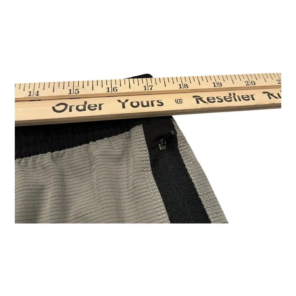 Vuori Kore Shorts Mens Size XL Stretch Drawstring Performance Lined v390 - Picture 8 of 13